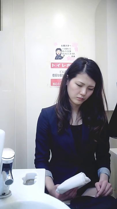 最新典藏 顶级厕拍 完美收录100美女高清甄选 商场写字楼完美近视角-1 (16)