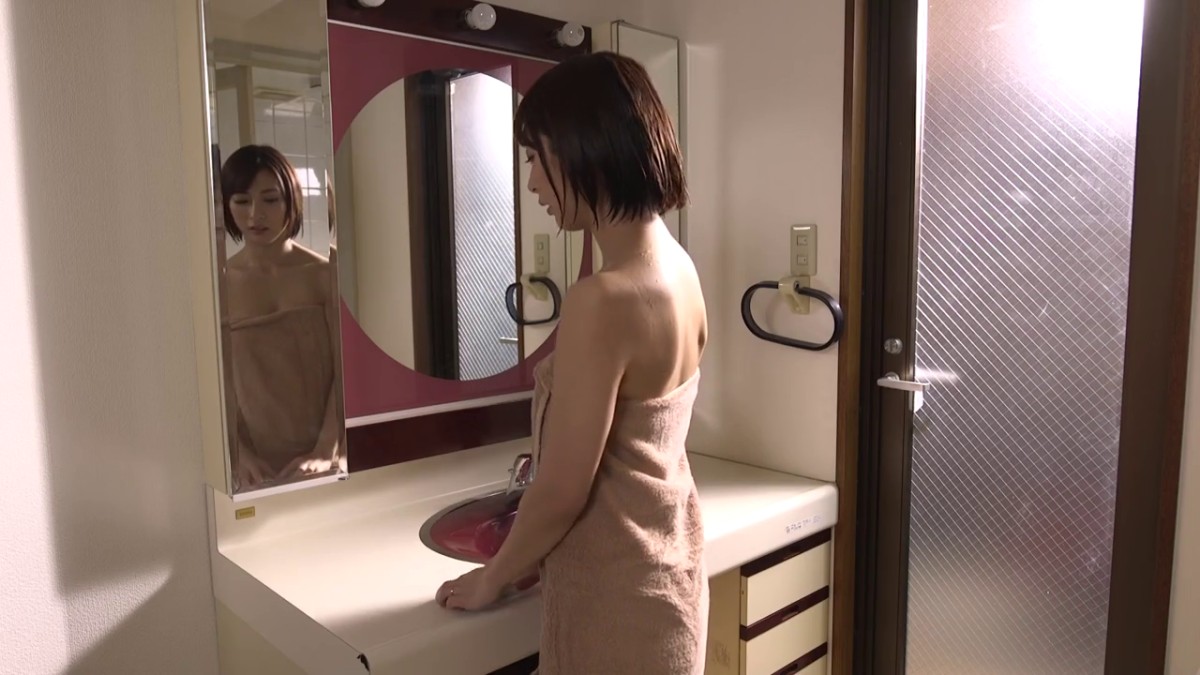 中文字幕 年轻少妇的味道就是爽啊美女被老公的上司调教亵玩挡不住欲望沸腾失去理智香艳插穴刺激啊1080P高清02