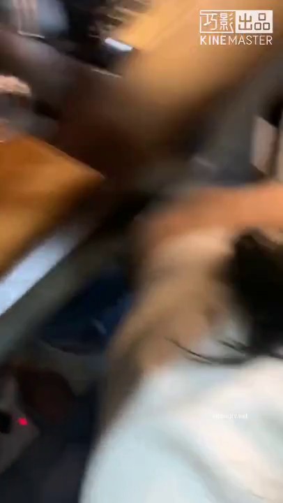 《字母圈牛逼大神极限调教 阴环骚母狗系列》变态茶桌下母狗废茶水灌肠上面口交1080P高清原版