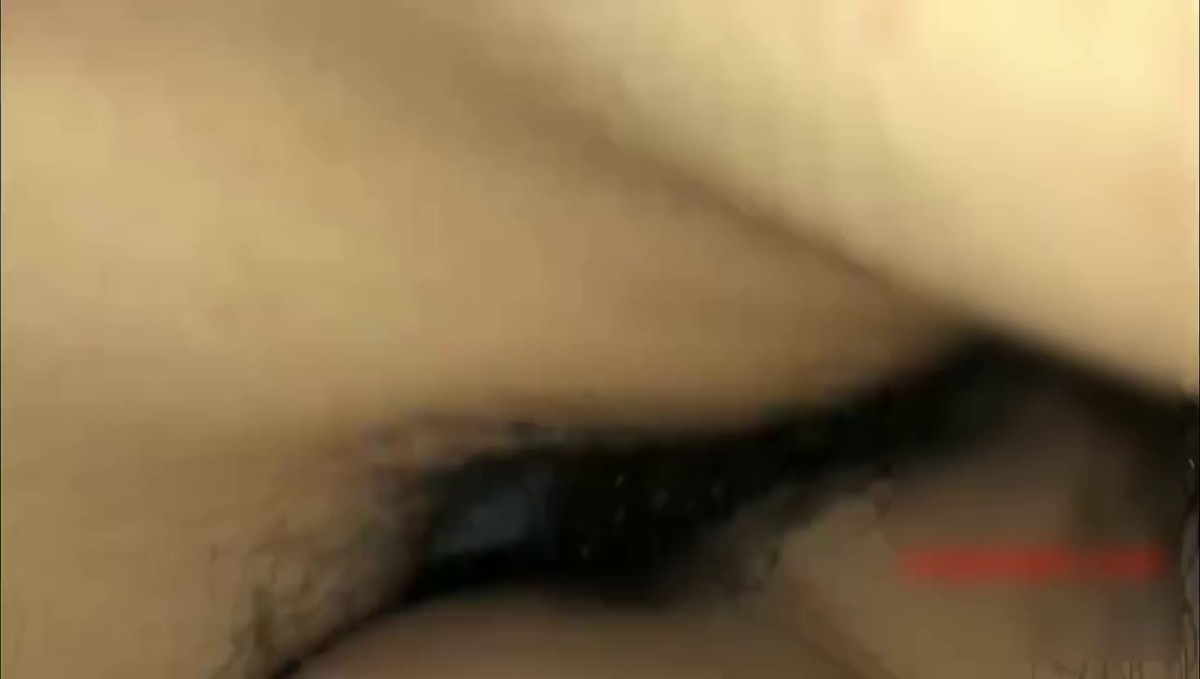 亲身体验深圳漂亮爆乳兼职女小雪自拍流出2 啪啪、口技、胸大无比 逼逼很嫩 喊客人姐夫 啪操篇 高清720P版