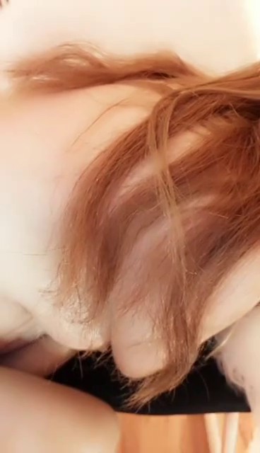 丰满肥臀少妇连体肉丝诱惑 近距离特写逼逼自摸出水 很是诱惑喜欢不要错过