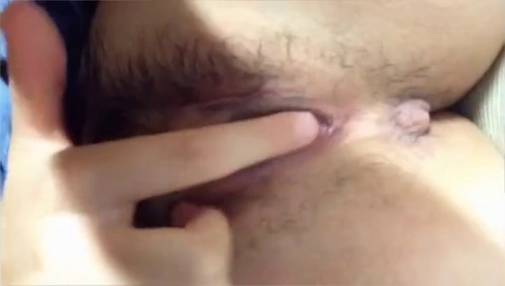 5名刚上大一的小美女自拍，到底那个逼好看呢