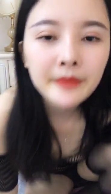 新人少妇性感黑丝诱惑道具自慰 露脸振动棒自己玩弄再口交啪啪 很是诱惑喜欢不要错过