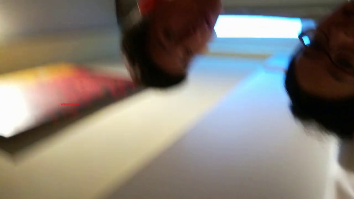 最新自购分享极品大学妹和男友做爱小穴超粉+生活自拍照