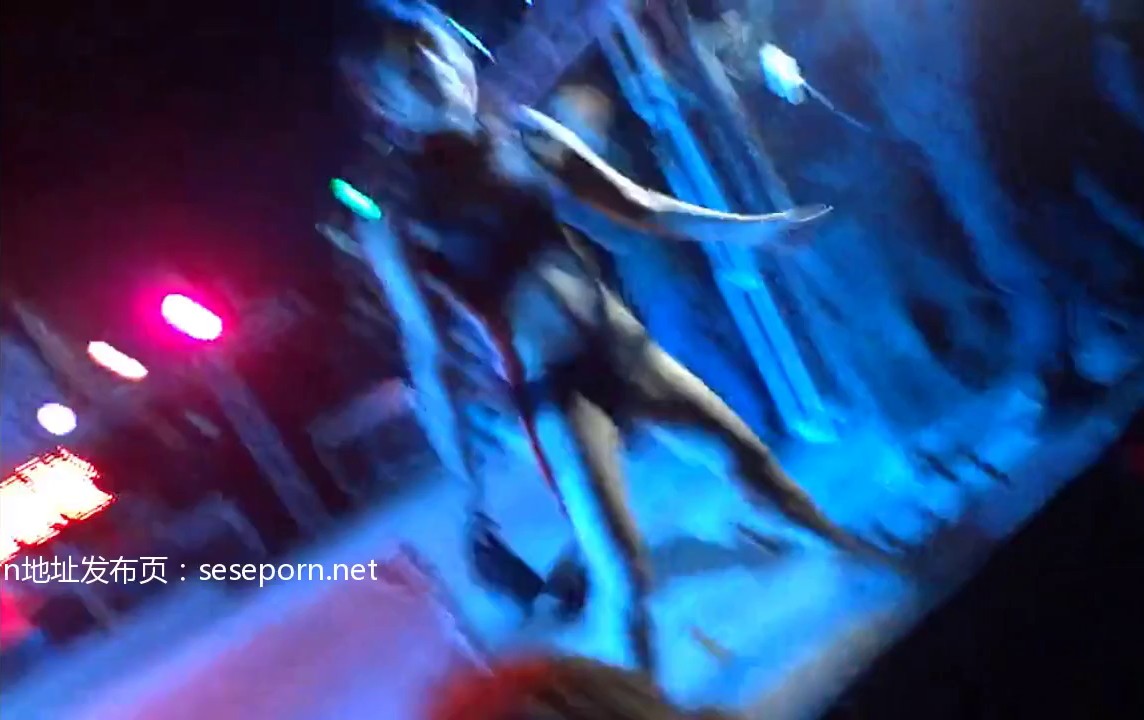 精彩推荐现场实拍草台班子下乡火爆S情表演身材颜值都不错的大奶年轻舞女大胆表演与台下互动干这个可惜了