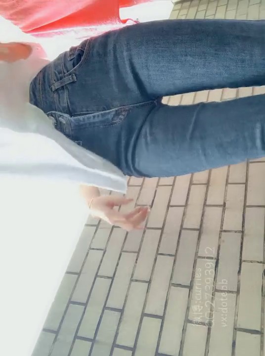 最新极品爆乳女神『完具少女』VIP定制版-巨乳女神朋友圈互动 超嫩粉鲍 双跳蛋 白浆粘液 近距离特写 超清版