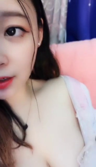 高颜值大奶妹子女仆装珍珠内裤诱惑 跳蛋塞逼逼按摩器自慰震动JJ抽插 很是诱惑喜欢不要错过