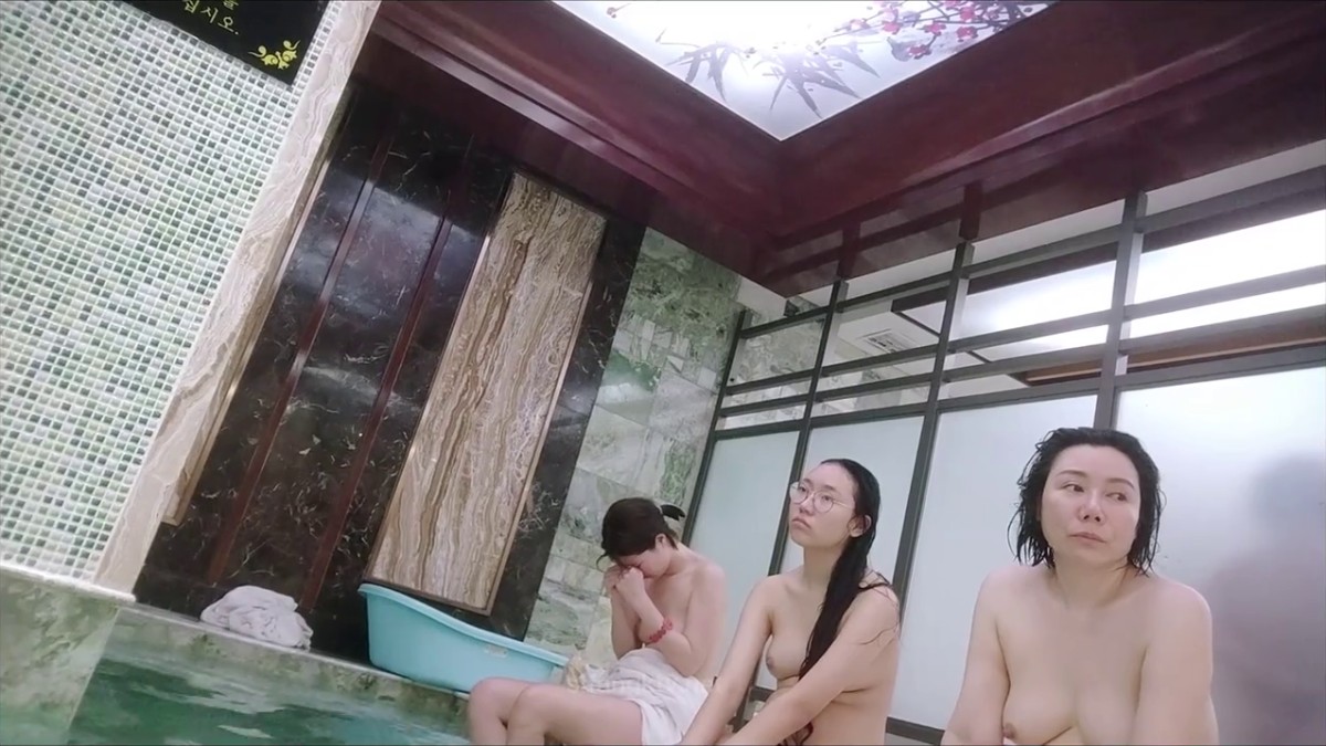 母子野外黑丝乱伦无套内射