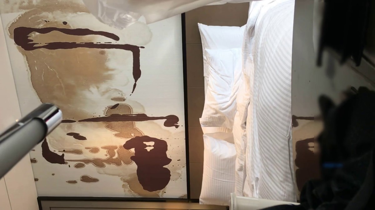 美容院上班的气质漂亮表嫂平时没少照顾,历时一个多月才愿意让老板表弟酒店干一次,身材匀称性感,狠狠操她!