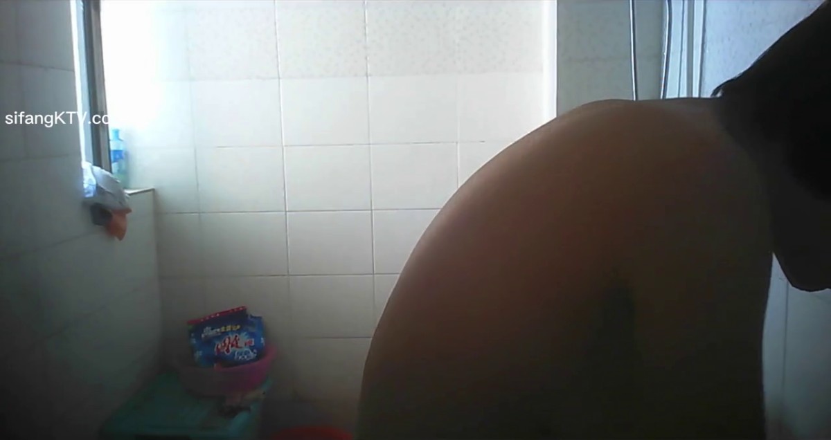 美容部員にフェラさせたら顔面が可愛すぎて