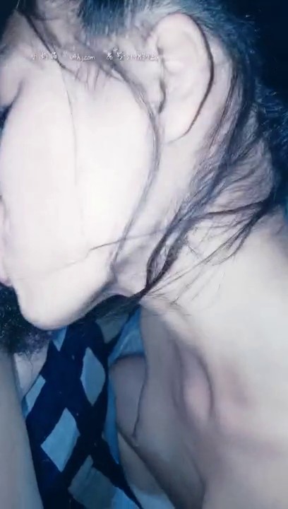 无套爆操175长腿嫩妹妹 毛多性欲强 身体特别敏感 连续抽插干的鸡巴上都是白浆 大黑牛再玩浪穴 操到高潮 高清源码录制