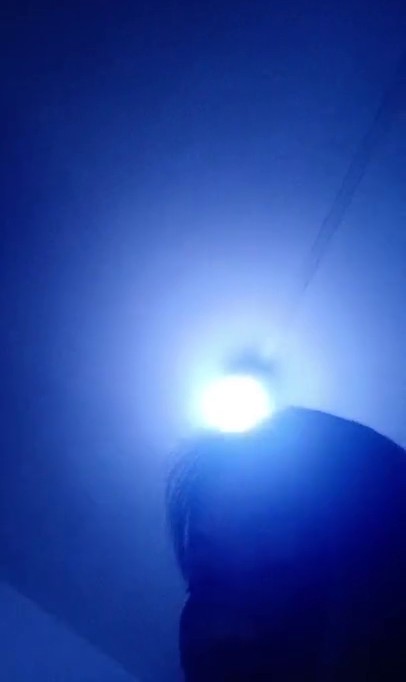 18岁初夜求破_-八月末来个王炸，真正的处女，【18岁处女求破】，纯素颜上镜，处女膜清晰可见，还是个嫩妹