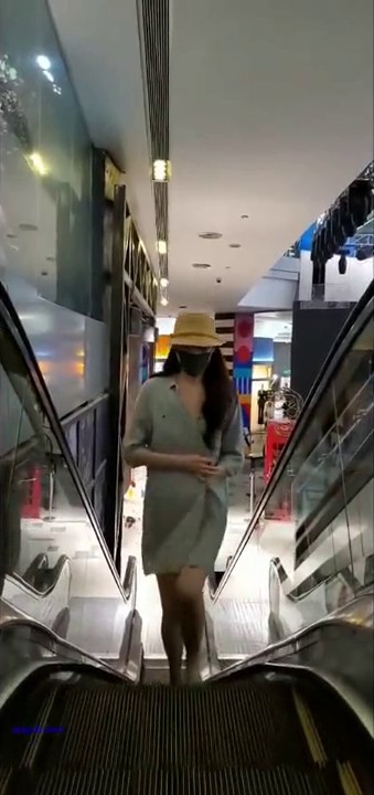 最新汤不热极品网红175九头身长腿嫩模HEELS改名“叫我嫂子”后最新私拍流出 完美露出与激情啪啪 高清720P版 (1)