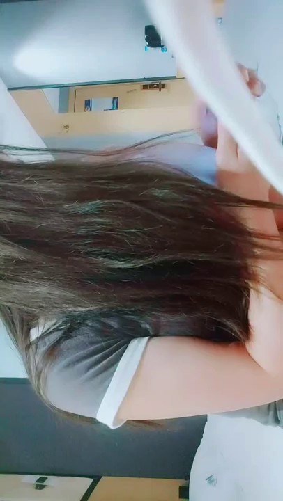 2022.9.26，【技师再现江湖】，漂亮有韵味的小少妇，白皙苗条，蜜桃臀正对镜头看小穴