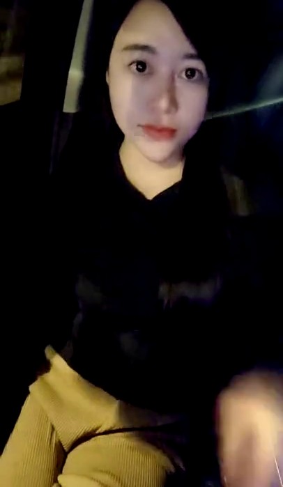 2024年2月妖精霍霍从家中阳台到户外野战，还要车震，极品尤物御姐，美乳白虎