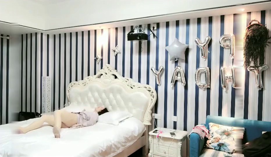 91小帅哥微信约炮极品黑丝靓妹主动坐车来约会奶大肤白水多呻吟销魂720P高清完整版