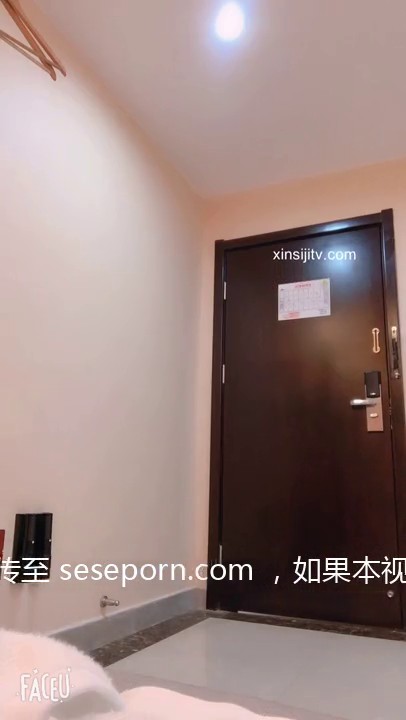 草莓味的软糖全裸拿外卖