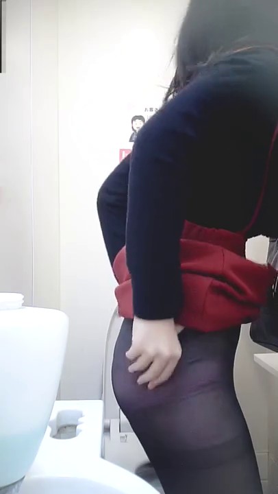 舞蹈系萌妹子主播年龄不大站立一字马扣逼秀床上劈腿诱惑