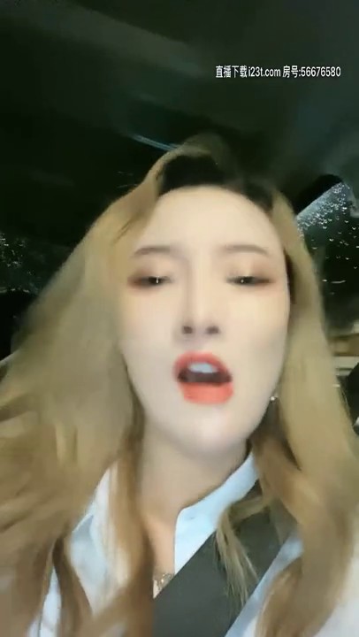 【AI高清画质2K修复】2020.8.6，【人间水蜜桃】人气美女约炮粉丝，酒店鸳鸯浴颠鸾倒凤，浴缸骑乘，口交抽插