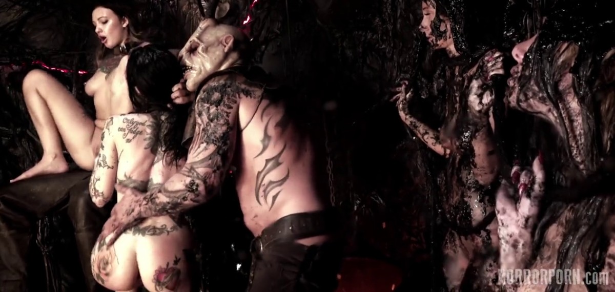 【奇幻猎奇】性魔军团降临人间 抓好几个极品纹身爆乳美女犒赏神魔下属享用 上演人魔群P性爱盛宴趴 高清1080P原版