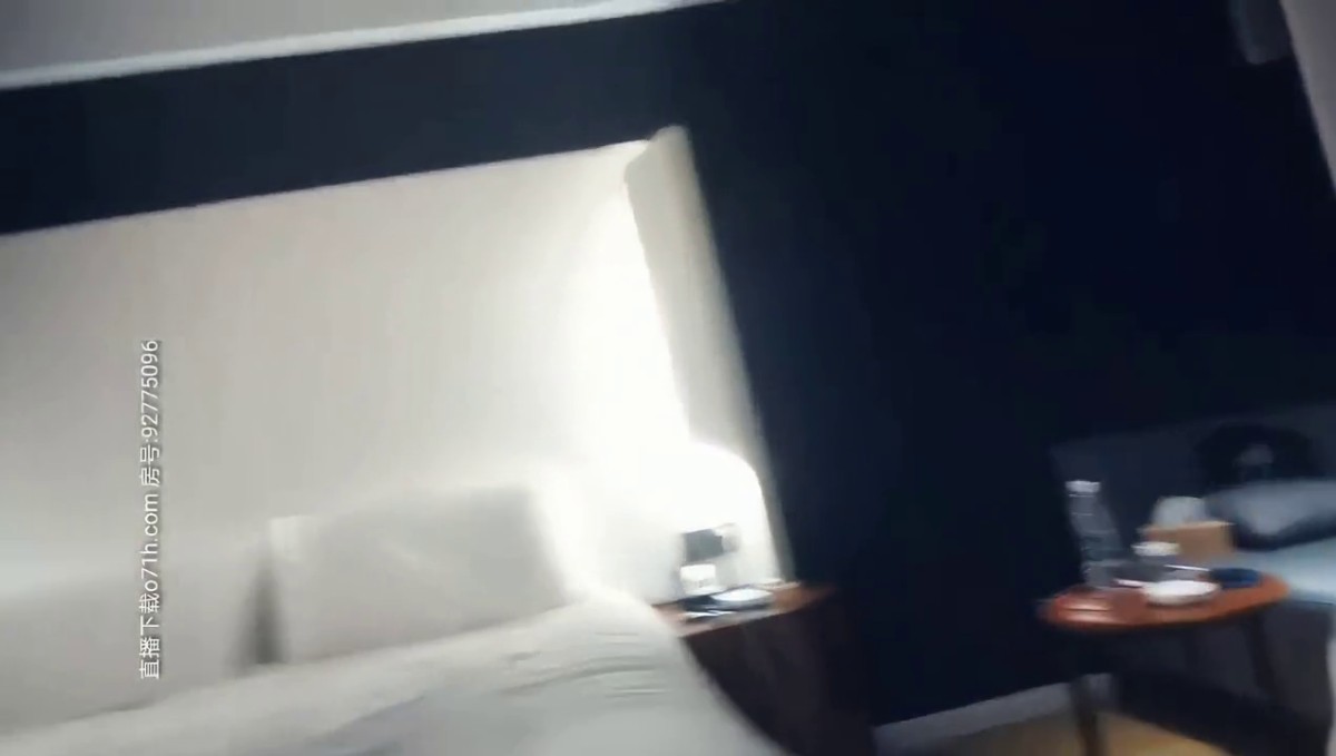 【AI高清画质2K修复】2020.8.16【9总全国探花】翻车几天终于搞成了一炮，黑长直清纯外围妹，一对美乳堪称完美