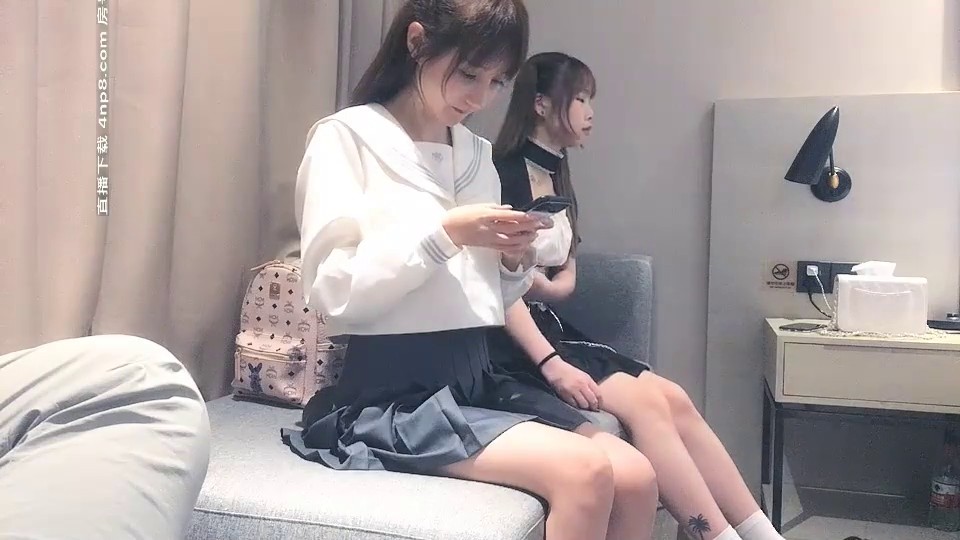 太子探花极品约了两个萝莉萌妹双飞女仆JK装，一起口交舌吻69舔逼骑乘后入轮换着操