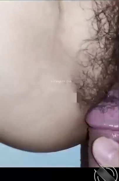 新 姐弟乱伦 与27岁D奶姐姐乱伦之恋后续9 终究没忍住的姐姐 首次乳交 无套内射 后入插菊