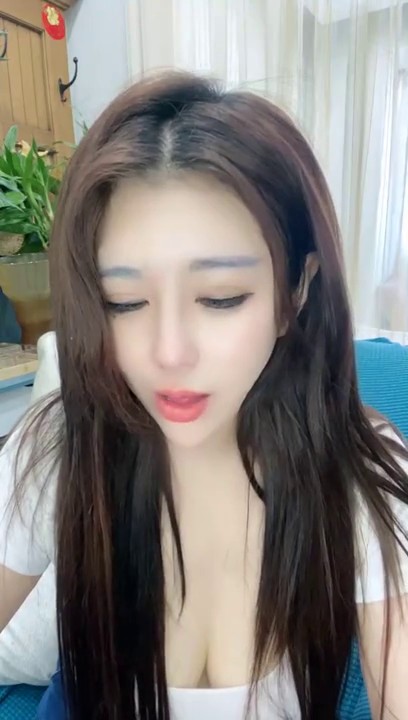 仙女下凡貌若天仙！【松本可可】新晋完美女神 露奶小秀~！~2