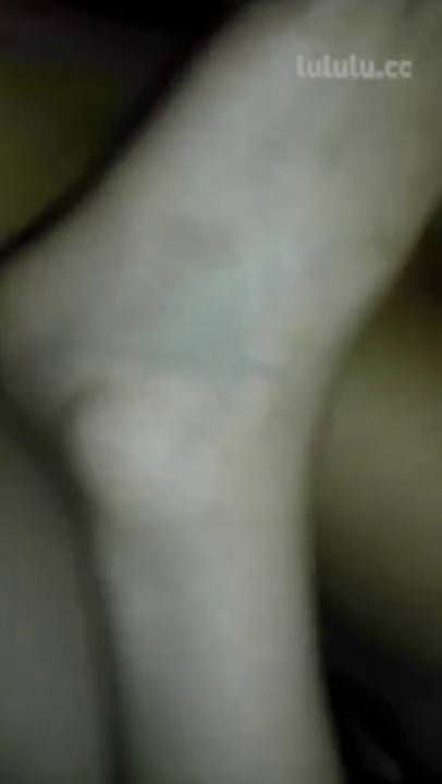 经典漂亮航空公司空姐妹子长腿细腰超赞身材非常骚与男友啪啪邀请老铁帮忙拍摄搞的淫水泛滥国语对白视频1V