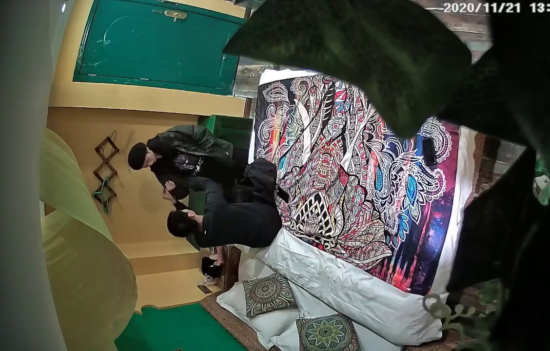 2020-11-21 年轻漂亮时髦女友，颜值身高极品啊，酒店情趣玩具调情完了再开炮，爽得女友嗷嗷叫不要不要的！