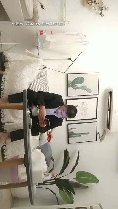 2020.12.25【嫖客已出击】老王再战外围小姐姐，粉红羽绒服下白嫩胴体，乳浪翻滚淫叫满屋，高清源码录制