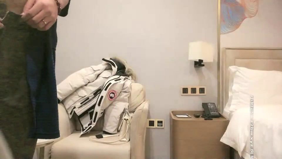 李寻欢探花约了个花臂纹身高颜值甜美嫩妹子啪啪，舔奶摸逼深喉口交翘起屁股后入猛操