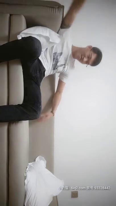 【AI高清2K修复】2020.12.28【鸭总侦探】魔都大圈，外围女神，模特身材，近景AV视角啪啪，超清画质看肉穴中淫水点点