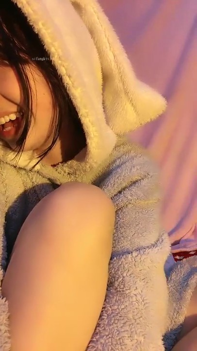 宇宙无敌，可爱多，小妹妹！【小笼包表妹】，无套内射嫩逼~~~~极品美穴3