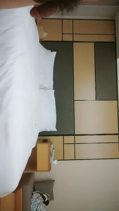 2021-10-8 浪利战神花色长裙白皙少妇，脱掉衣服坐身上互摸调情，翘起屁股深喉口交，穿着高跟鞋抬腿抽插猛操