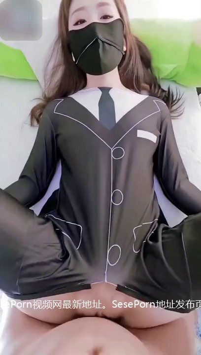 极品身材学姐女神 开档性感连体体操服，几天不操，白虎嫩穴又变紧了！撅起小屁股！把她粉嫩的小穴塞满