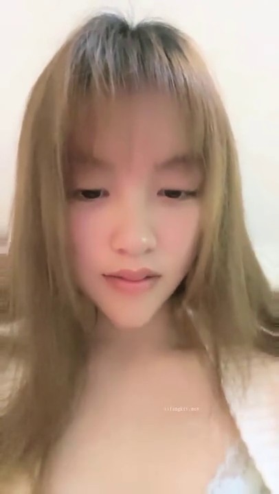 极品人妻！~【果味果冻】男人熟睡后，偷偷播脱光光，相当哇塞，牛逼，也不怕老公醒来揍她，刺激4