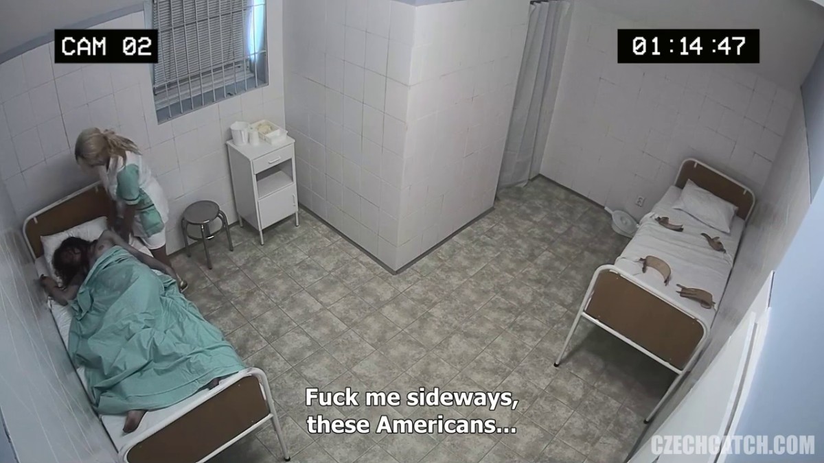 口味较重一骚妇勿进黑诊所被裸体水管冲到尿失禁趴开屁眼大肠头看到了拳头插进太狠了