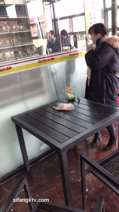 【精选厕拍】艺校厕拍回忆录《3》[126P+45V]7