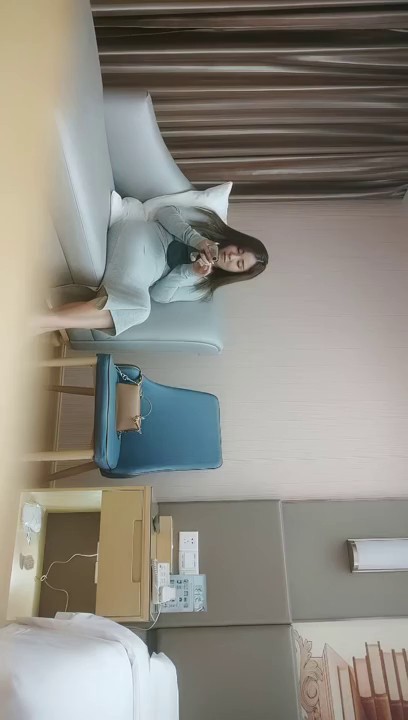 【無水印原版---超清新片速遞】2021.10.10【浪利战神】极品御姐女神，绝美D罩杯，又白又大又挺人气登顶1