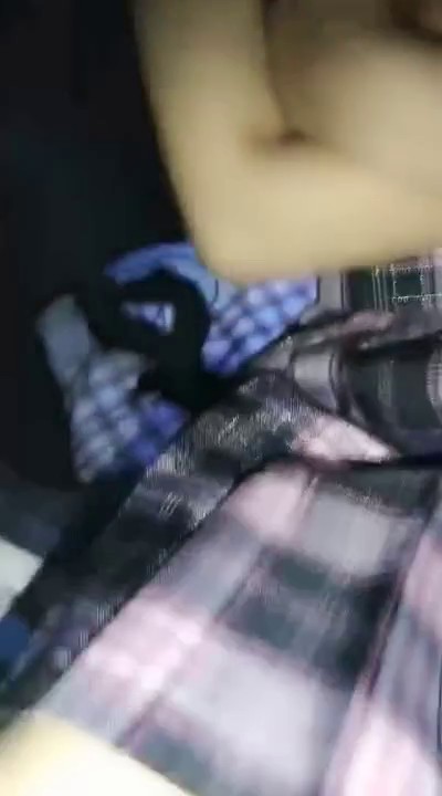 【火爆推荐 粉穴降临】多姿火爆流出『高中萝莉外出』04.22 几个精神小伙开车到野外叼嫩逼小妹 高清源码无水印(1)