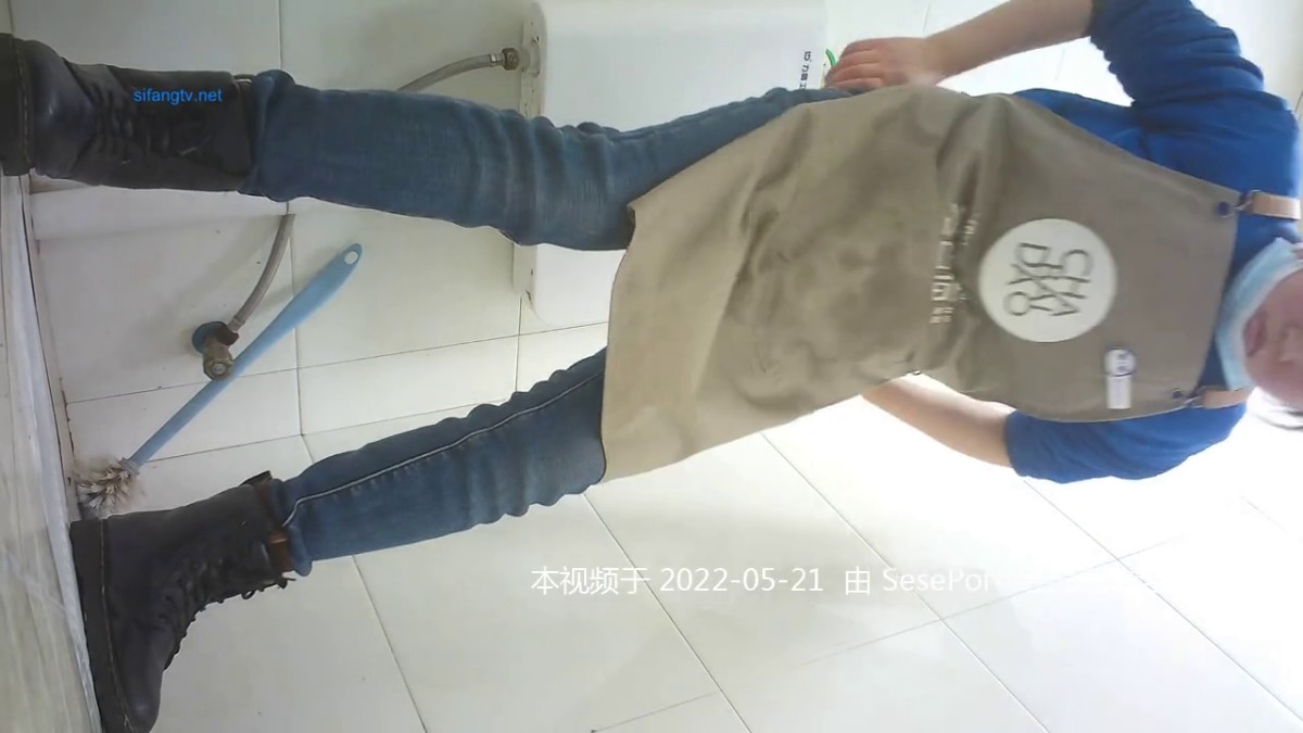 【精选厕拍】奶茶店全景厕拍14位美女少妇 各种美鲍2