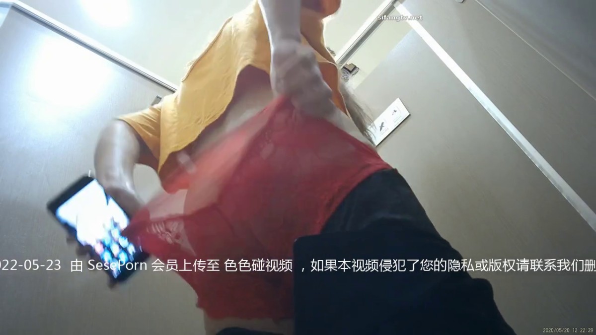 【商场女厕偷拍第七期】双镜头WC拍各路美女21V12