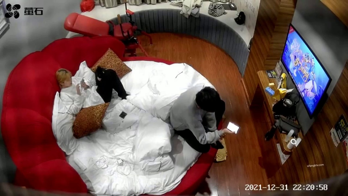 《萤石酒店臻选  ️泄密》真实欣赏几对情侣火力全开激情啪啪2