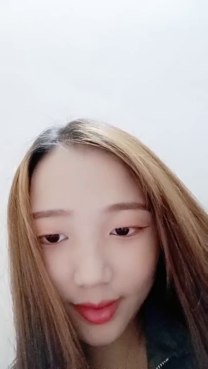 粉嫩老板娘的诱惑，跟小哥在店里啪啪开干，自慰骚穴口交大鸡巴舔蛋蛋