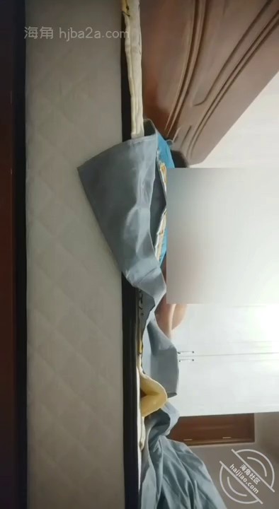 海角小哥家里爆肏做鸡妹妹600块一次 传教士一招走天下 青涩闷哼娇吟喘息