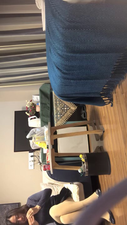 2022.2.23，【熟女探花】，今夜母子乱伦局，风情万种美熟女，相谈甚欢激情交合