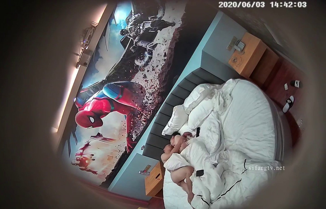 真实欣赏数对青年男女激烈肉搏蜂腰蜜桃臀小姐姐不间断性爱女上位电臀坐插的真心爽歪歪4