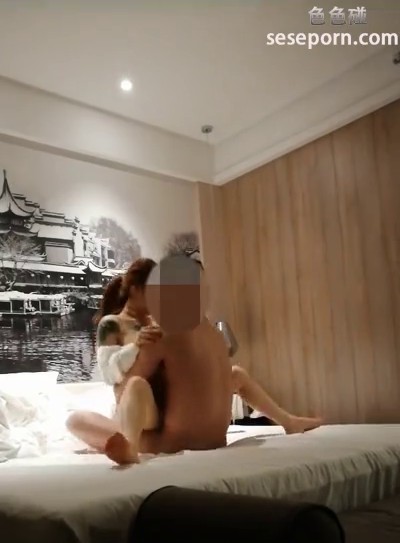 91新人16先生最新第二部-不穿内衣的E杯气质白富美,操的浪叫：好硬啊,年轻就是不一样,不要停,不要射啊!高清无水印!