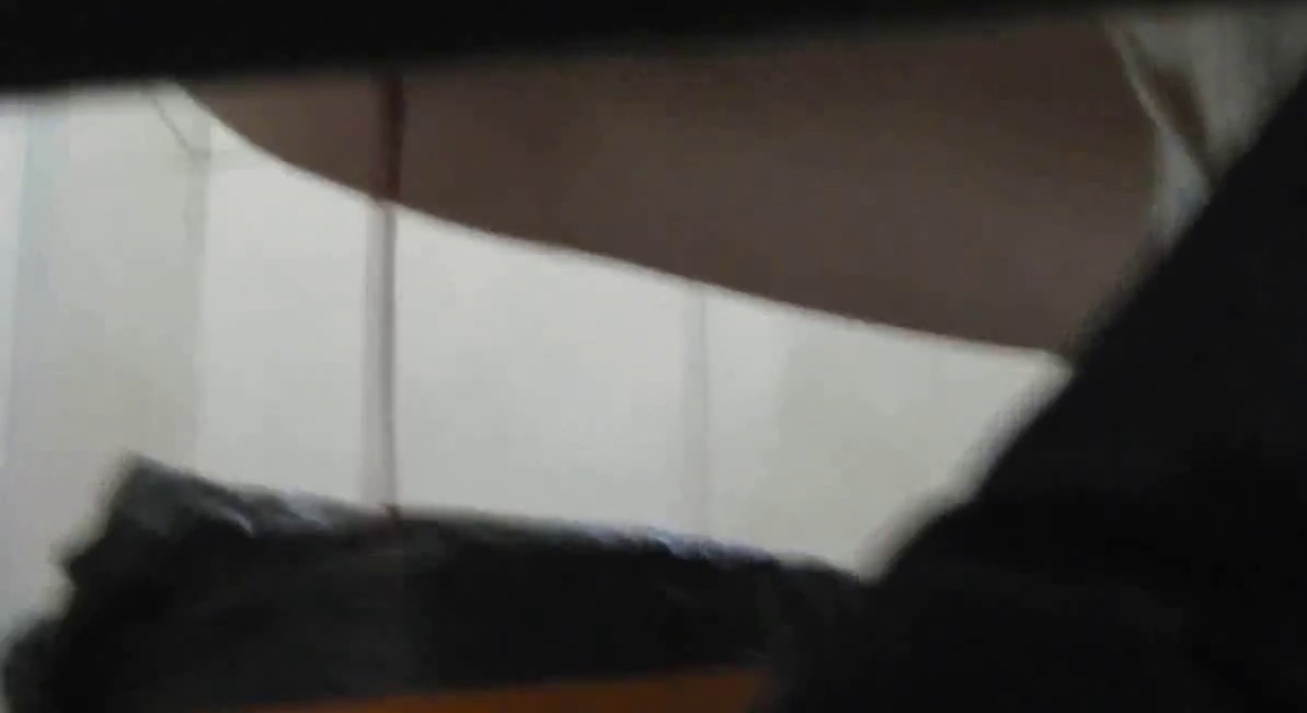 【经典超神级盗摄】美罗城车站靠窗全集上千个不同的美女和B让你看到兴奋的抓狂（第三季）1